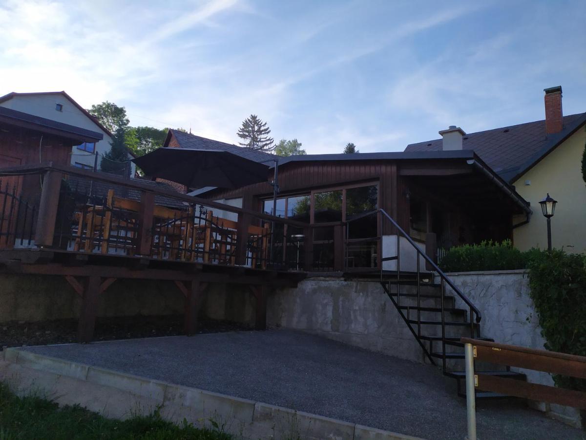 Ubytovani U Bohouse Йилемнице Экстерьер фото